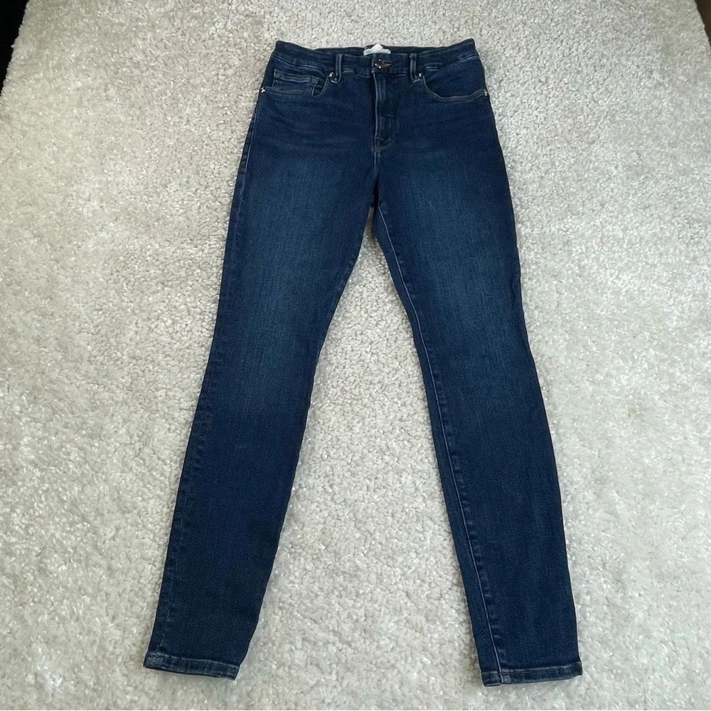 Good American Good Waist Ankle Skinny Jeans size 8/29. Dark blue wash Stretchy
